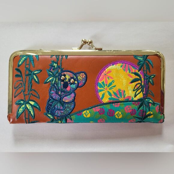 Loop NYC Multi Color Koala Sunset Wallet 8 x 3 - Picture 7 of 12